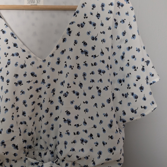 Sienna Sky White With Blue Floral Flutter Sleeve Belted Elastic Waist Midi Dress - Picture 4 of 8